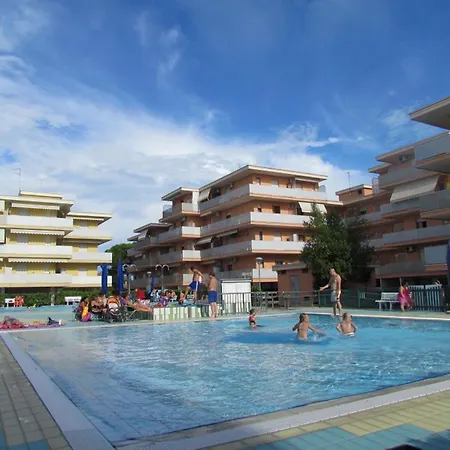 Experience Comfort By The Pool - Beahost Apartment Bibione