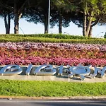 Experience Comfort By The Pool Bibione